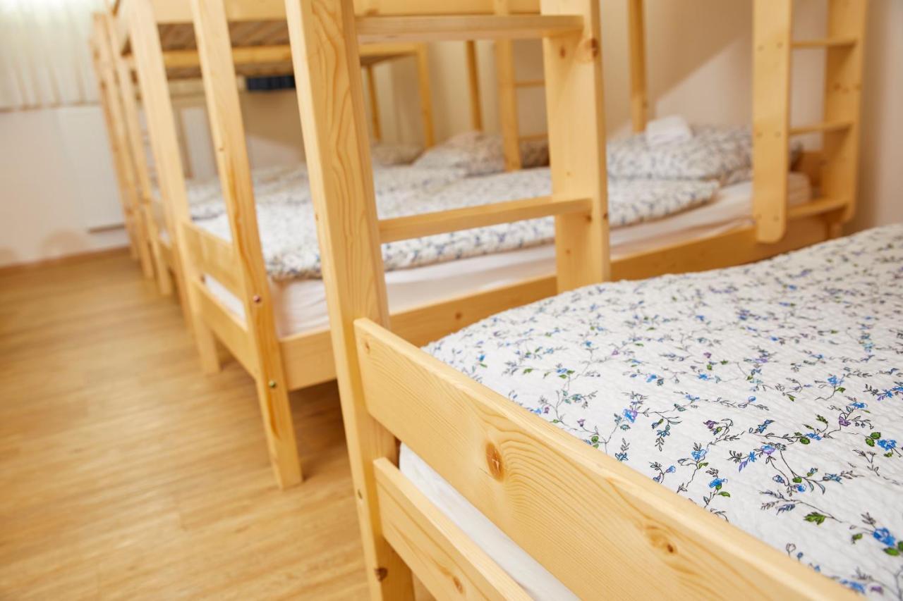 Hostel Delalut Ravne na Koroskem 외부 사진